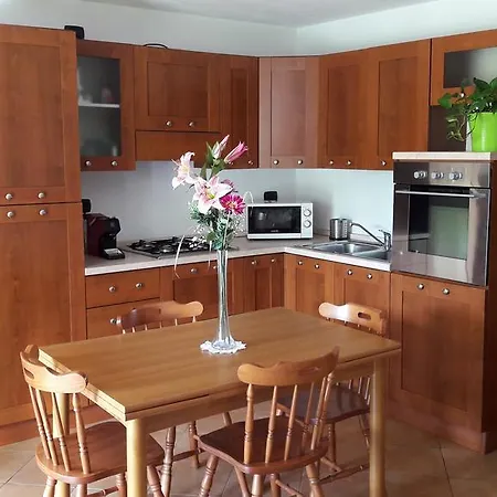 Delle Rose Sulla Baia Di Porto Frailis Apartamento