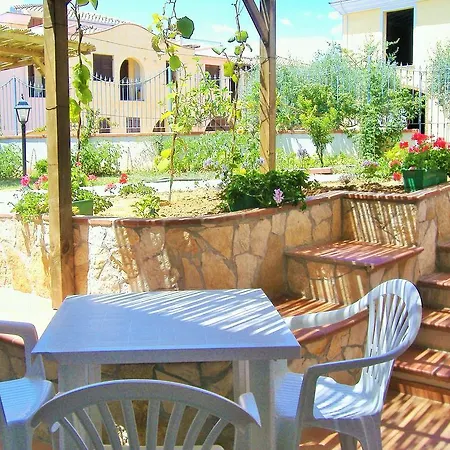 Апартаменты Delle Rose Sulla Baia Di Porto Frailis Арбатакс
