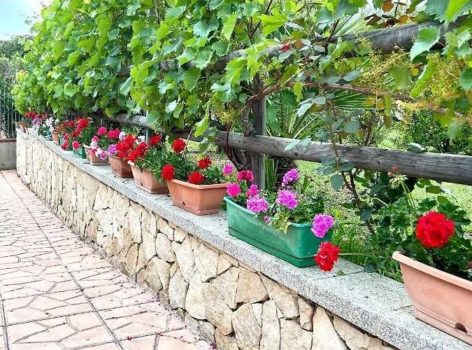 Delle Rose Sulla Baia Di Porto Frailis Apartament